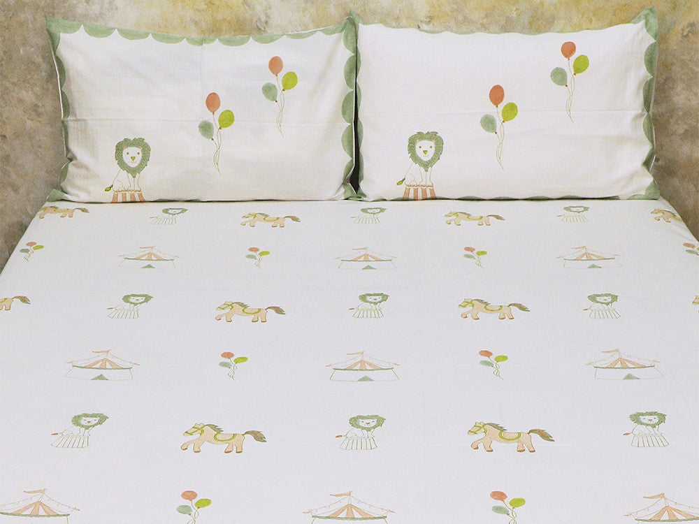 I am going to the circus Kid's Bedsheet