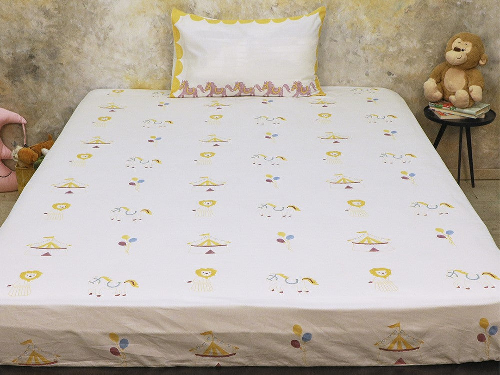 I am going to the circus Kid's Bedsheet